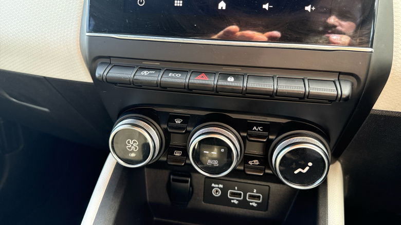 Renault Clio 1.0 TCe 100 S Edition 5dr Petrol Hatchback